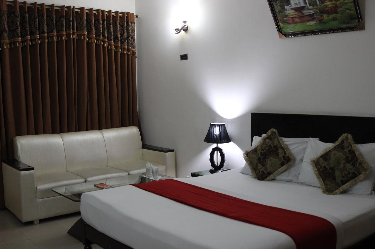 Tourist Inn Hotel Lahore Exterior photo